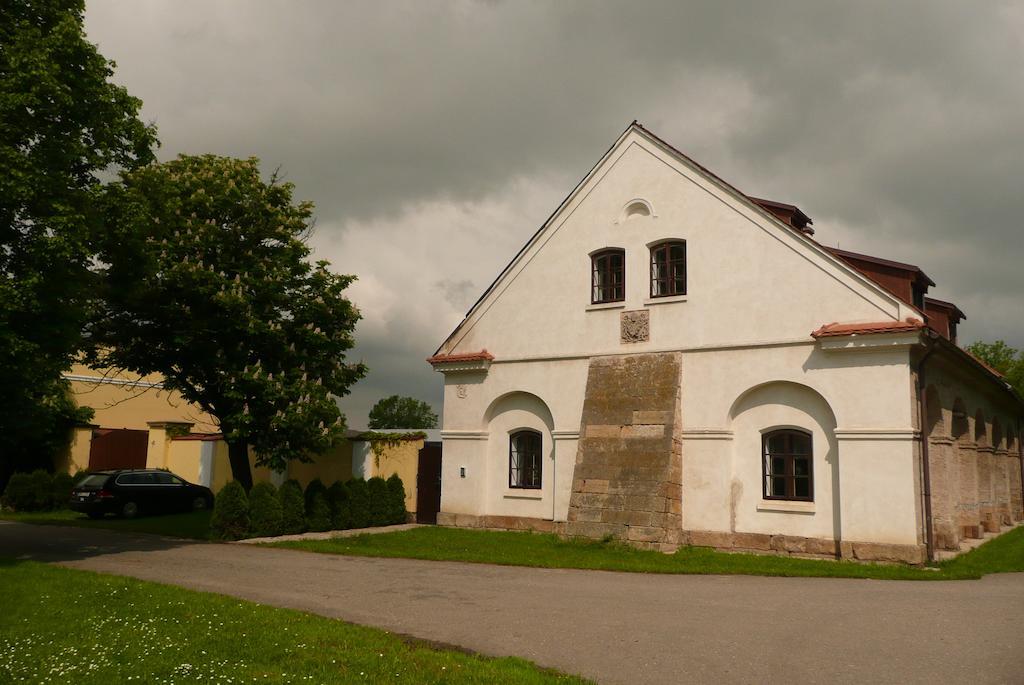 Statek Chmelovice Otel Dış mekan fotoğraf